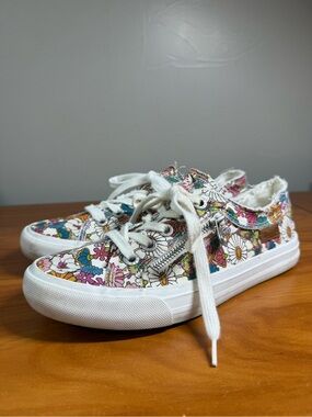 Blowfish Malibu Maggie Floral Sneaker Canvas Colorful Hippie Groovy 8.5
